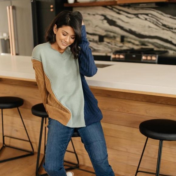 Copy of A Sweater With Colors in Mint - Picture 2 of 5